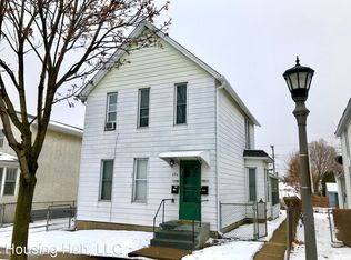 686 Juno Ave #2, Saint Paul, MN 55102