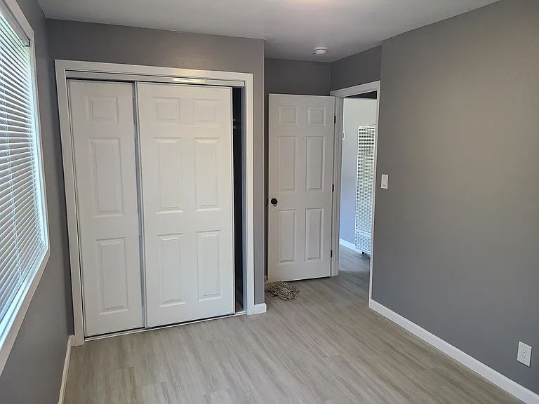 116 W Indigo St — Photo 3