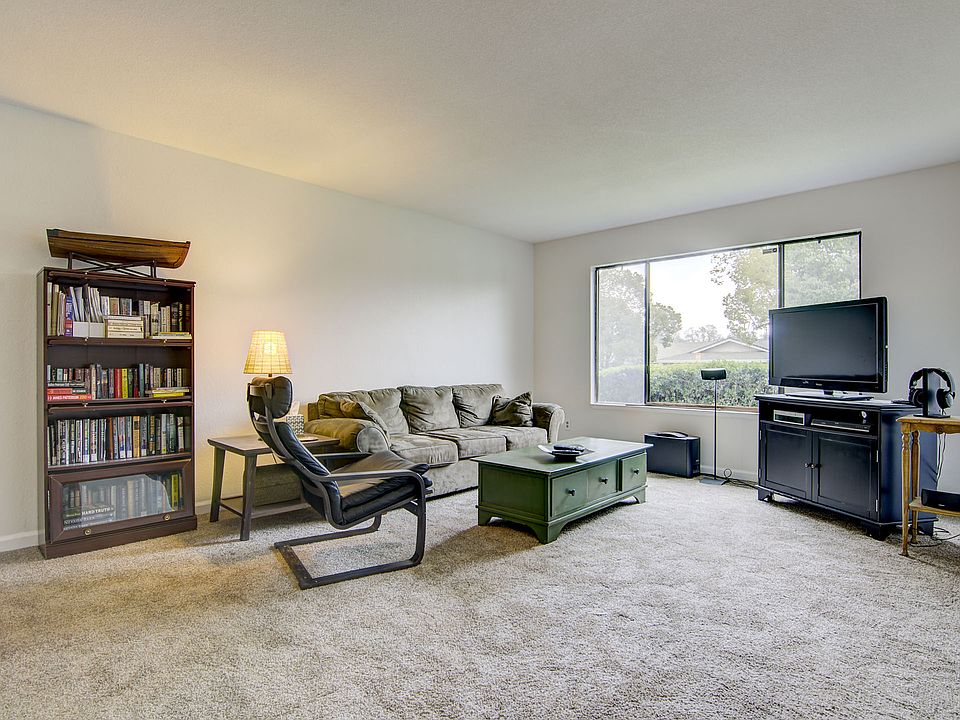 1st image of 5927 Hickorywood Way