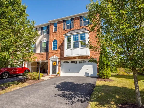 1146 Bayberry Dr N, Canonsburg, PA 15317