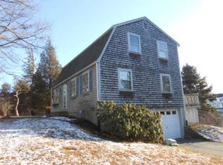 17 Grasshopper Ln, Plymouth, MA 02360