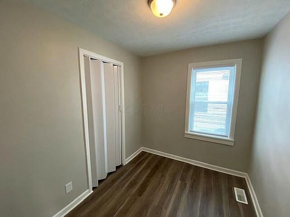 3rd image of 2983 Hiawatha St