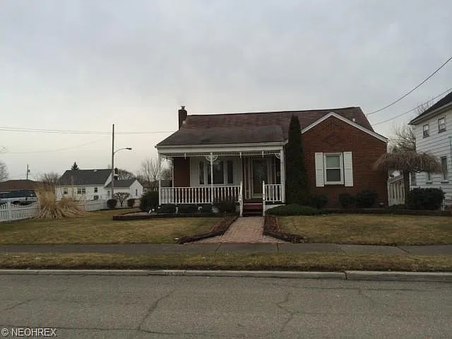 382 W Wilson St photo 1