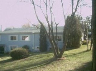 499 Cold Water Town Rd, Jersey Shore, PA 17740