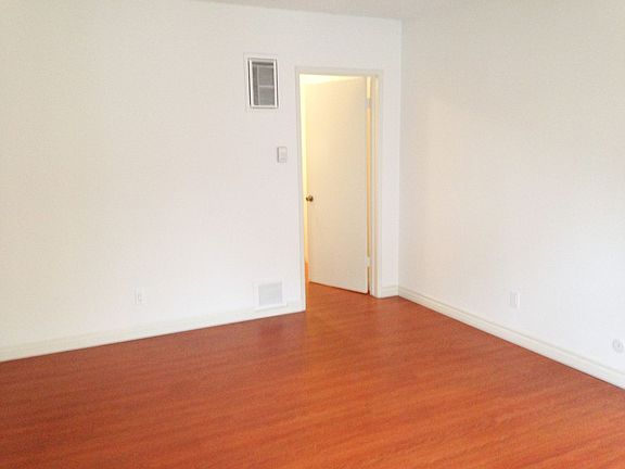 2nd image of 519 N Hayworth Ave APT 8
