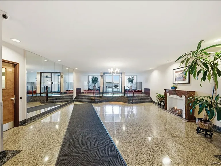 250 N Broadway #5B — Photo 17