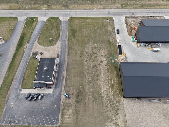 3rd image of 1312 Jetvig Blvd
