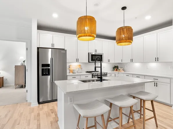 5 Peters Farm Way #7112, Westborough, MA 01581