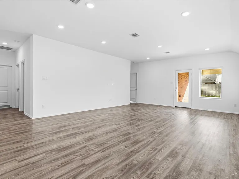 5111 Winslow Grove Dr — Photo 5