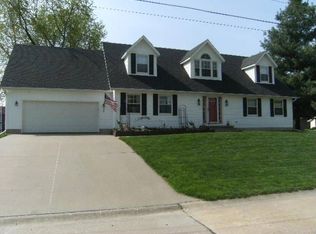 405 E 7th Ave, Coal Valley, IL