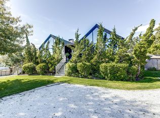 8 Chequit Ave, Shelter Island Heights, NY 11965