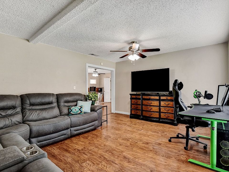 104 N Shaw St, Tom Bean, TX 75489 MLS 20380300 Zillow