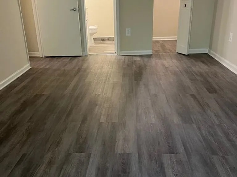 Woods Edge Apartments — Photo 52
