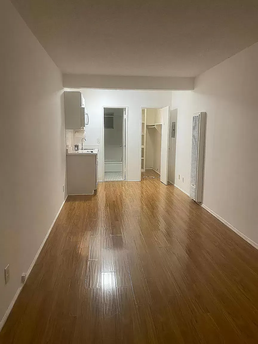 Studio, $1,475 — Photo 2