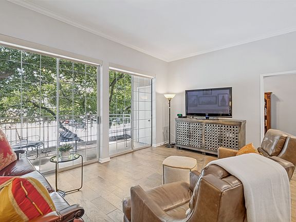 3rd image of 3225 Turtle Creek Blvd APT 8