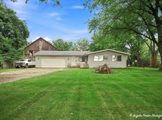 11811 304th Ave, Trevor, WI 53179