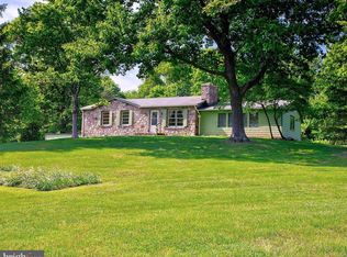 203 Kelly Ln, Bluemont, VA 20135