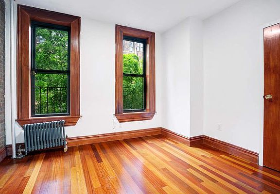 5th image of 324 E 94th St APT 3r