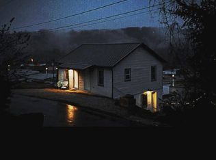 106 Bluff Cir APT A, Waynesville, MO 65583