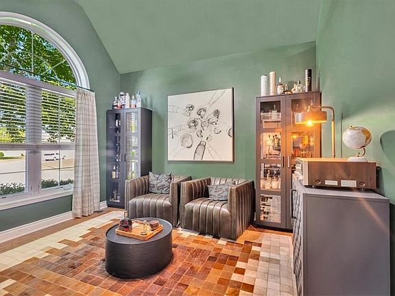 4th image of 4209 NE Georgian Dr