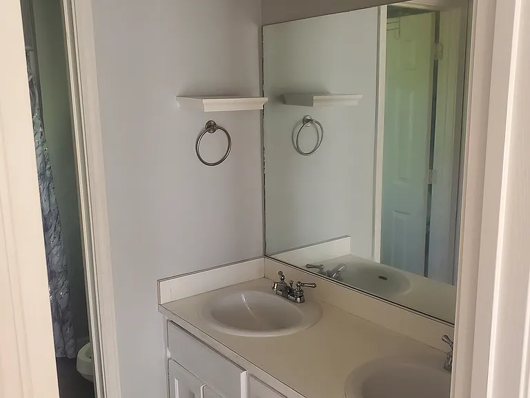 1195 Burning Bush Dr — Photo 2