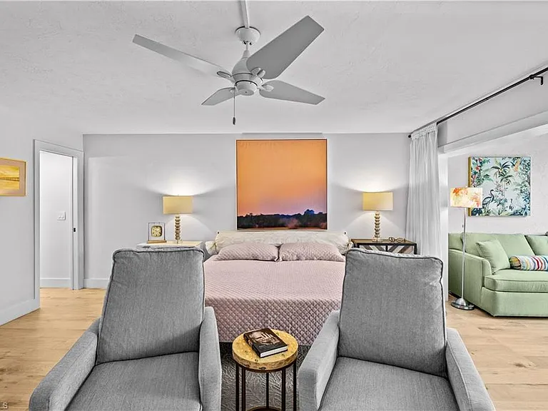 377 Vanderbilt Beach Rd #102 — Photo 5