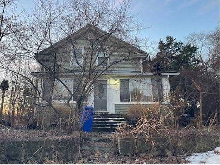50 Fiume St