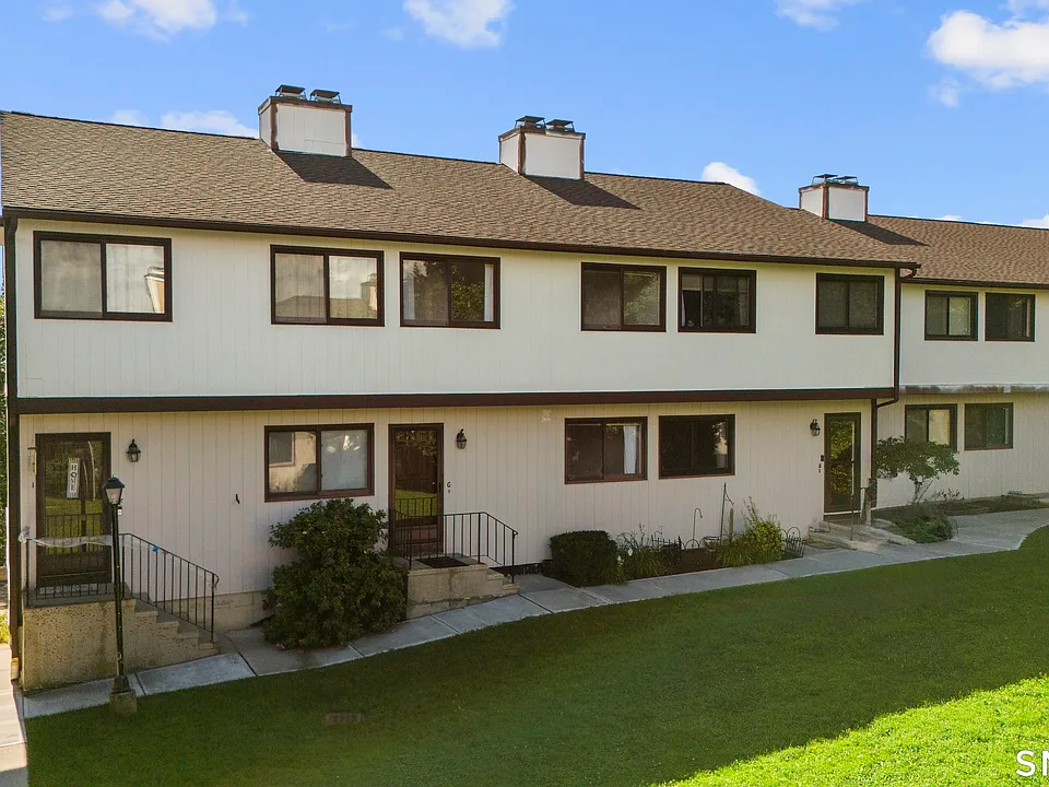 27 Crows Nest Ln #17G