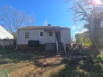 2014 Colonial Avenue - 1 — Photo 3