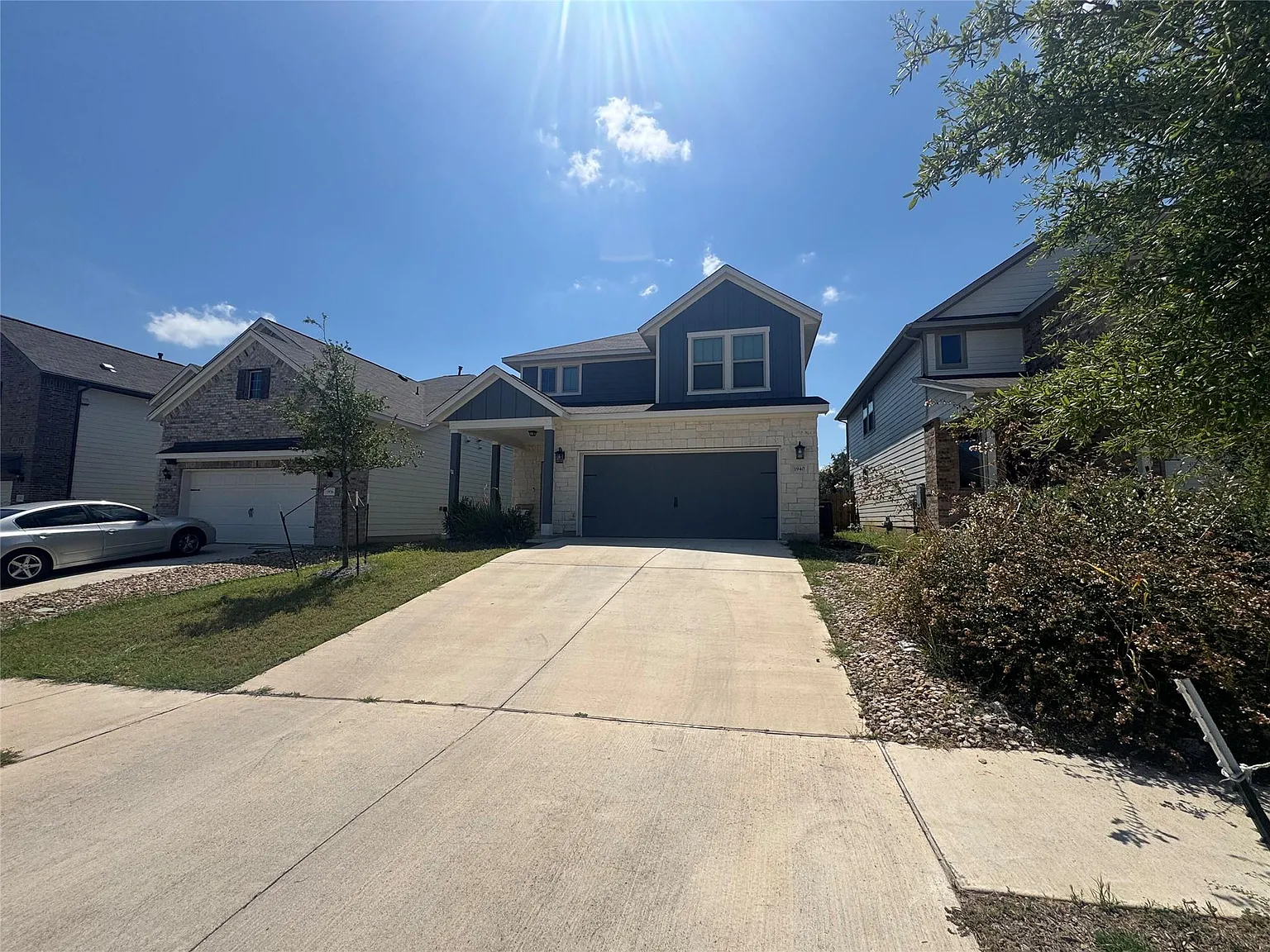 4 bed, 3.5 bath, 2410 sqft, $2,100 — Photo 4