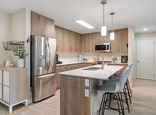 110 Presley Pl #311, View Royal, BC V9B 0Z1
