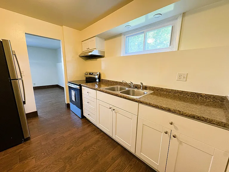 1034 Fenton St #1 — Photo 8