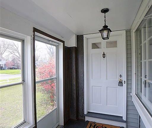 3rd image of 152 Conant Dr
