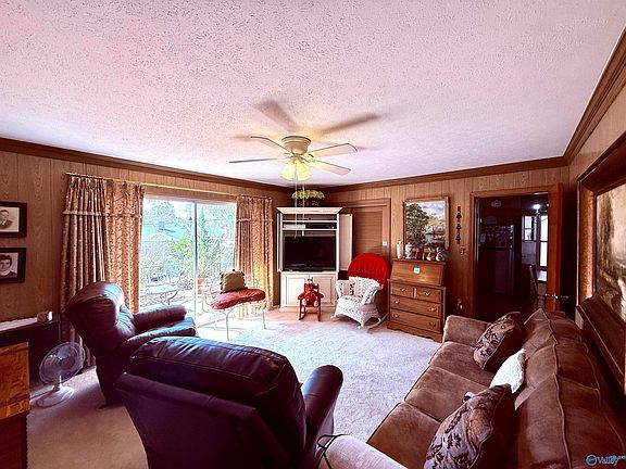 3rd image of 132 Sunnydale Rd