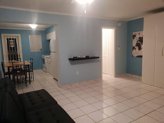 3rd image of 1590 Michigan Ave APT 4