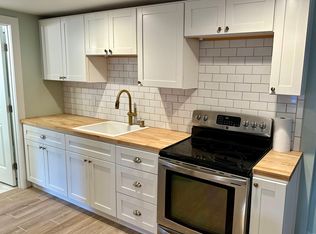 3 Lincoln St, Kennebunk, ME 04043