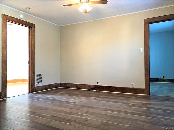 5th image of 1314 Ash St