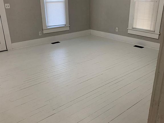 2nd image of 722 N 4th St
