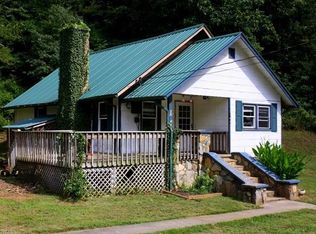 100 Fred Holcombe Rd, Mars Hill, NC 28754