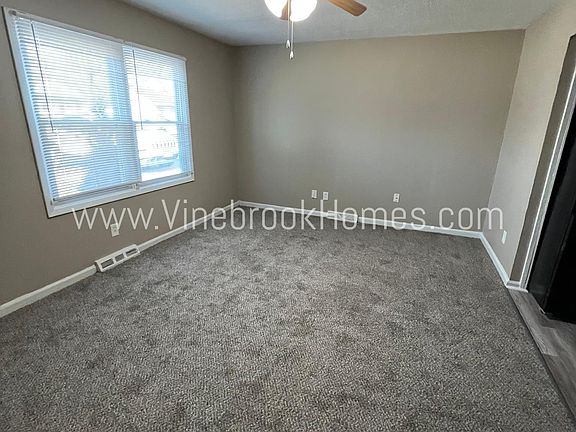 4th image of 11317 Donnelly Ave