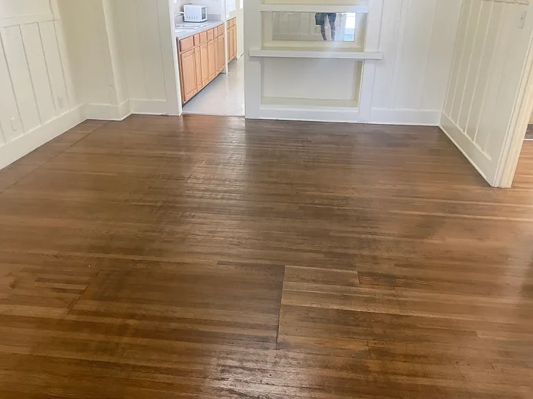 1412 W Jefferson Blvd — Photo 9
