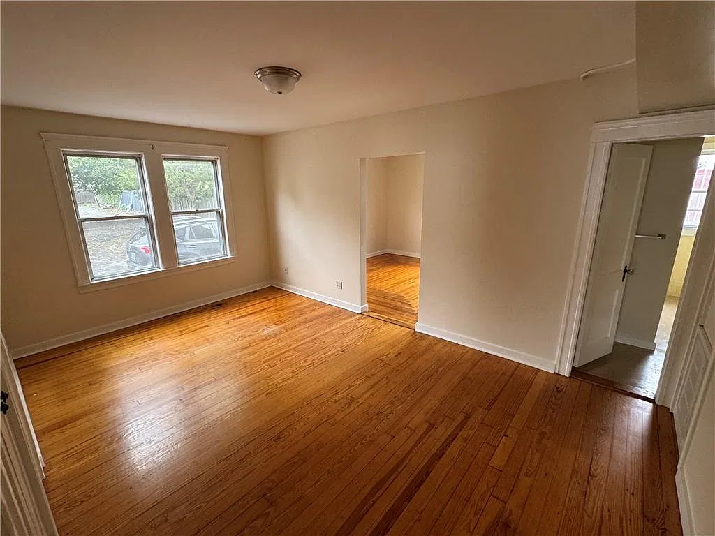 2 bed, 1.0 bath, 850 sqft, $1,650 — Photo 2