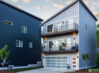 134 Blackfish Ct, Bremerton, WA 98310