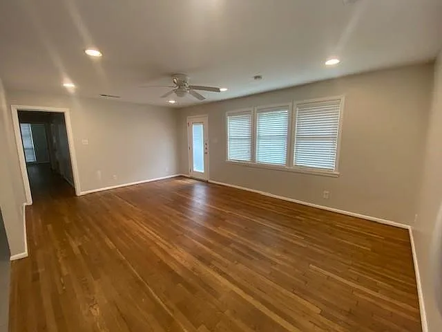 3 bed, 2.0 bath, 1112 sqft, $2,575 — Photo 4