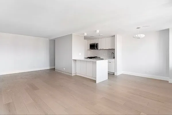 Rented by A&E Real Estate Management | media 8