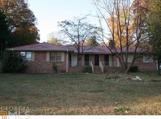 927 Gunter Cir, Lawrenceville, GA 30043