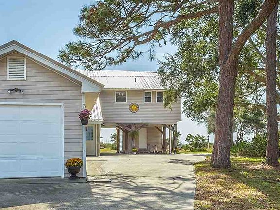 4th image of 1535 Alligator Dr