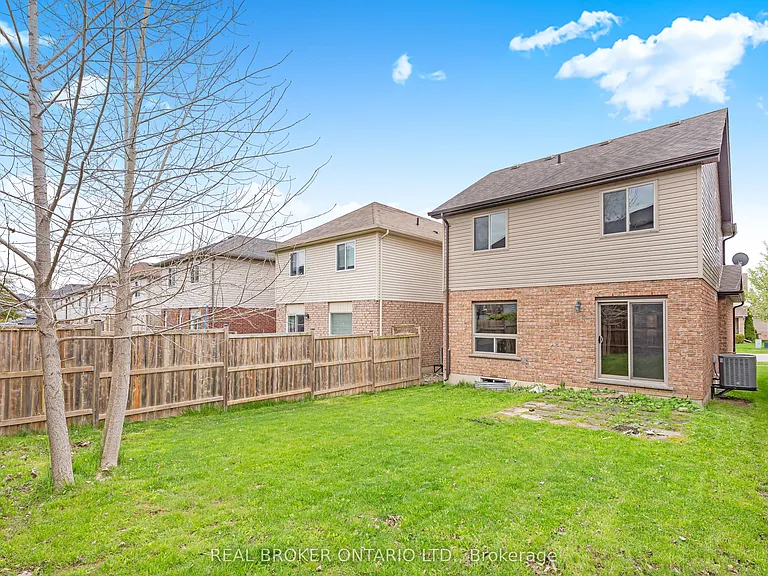 1047 Marquette Dr — Photo 36
