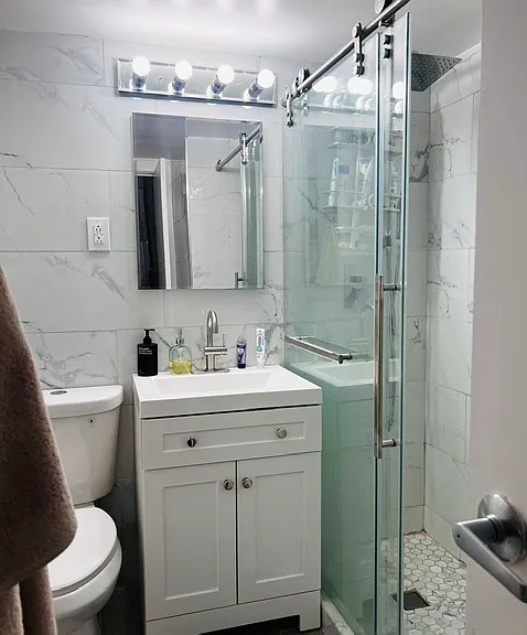 160 W 16th St #1C — Photo 6