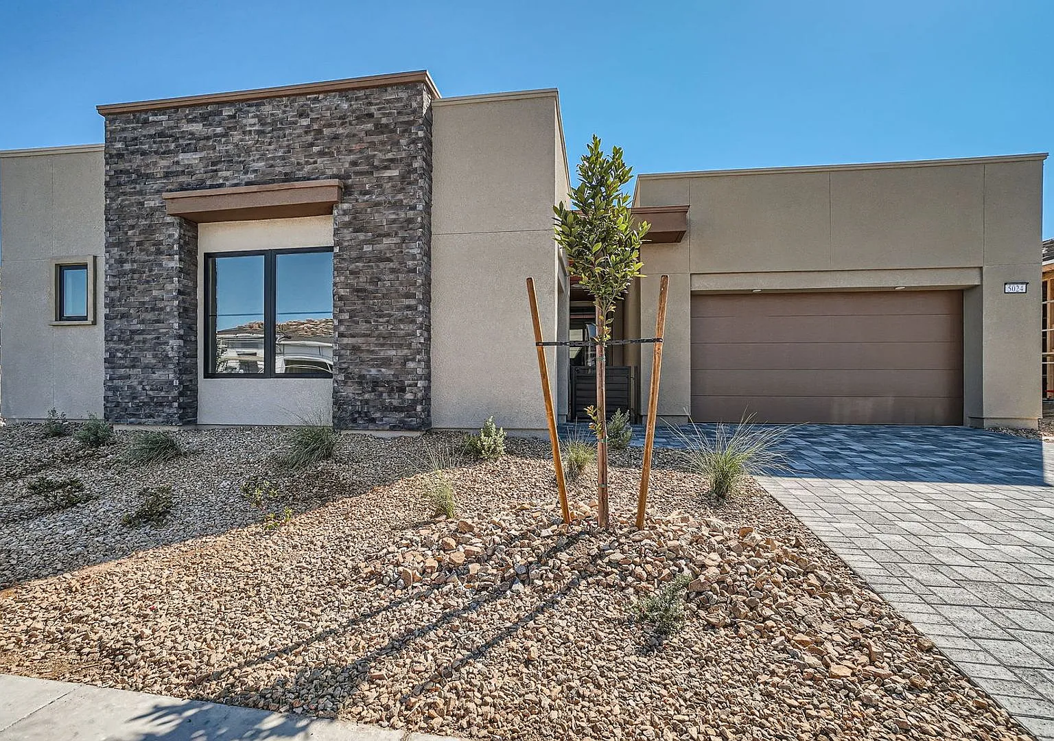 Brand New Summerlin Single Story Home — Photo 3